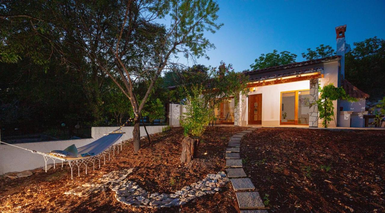 Al Pino Blue Property Premantura Exterior foto